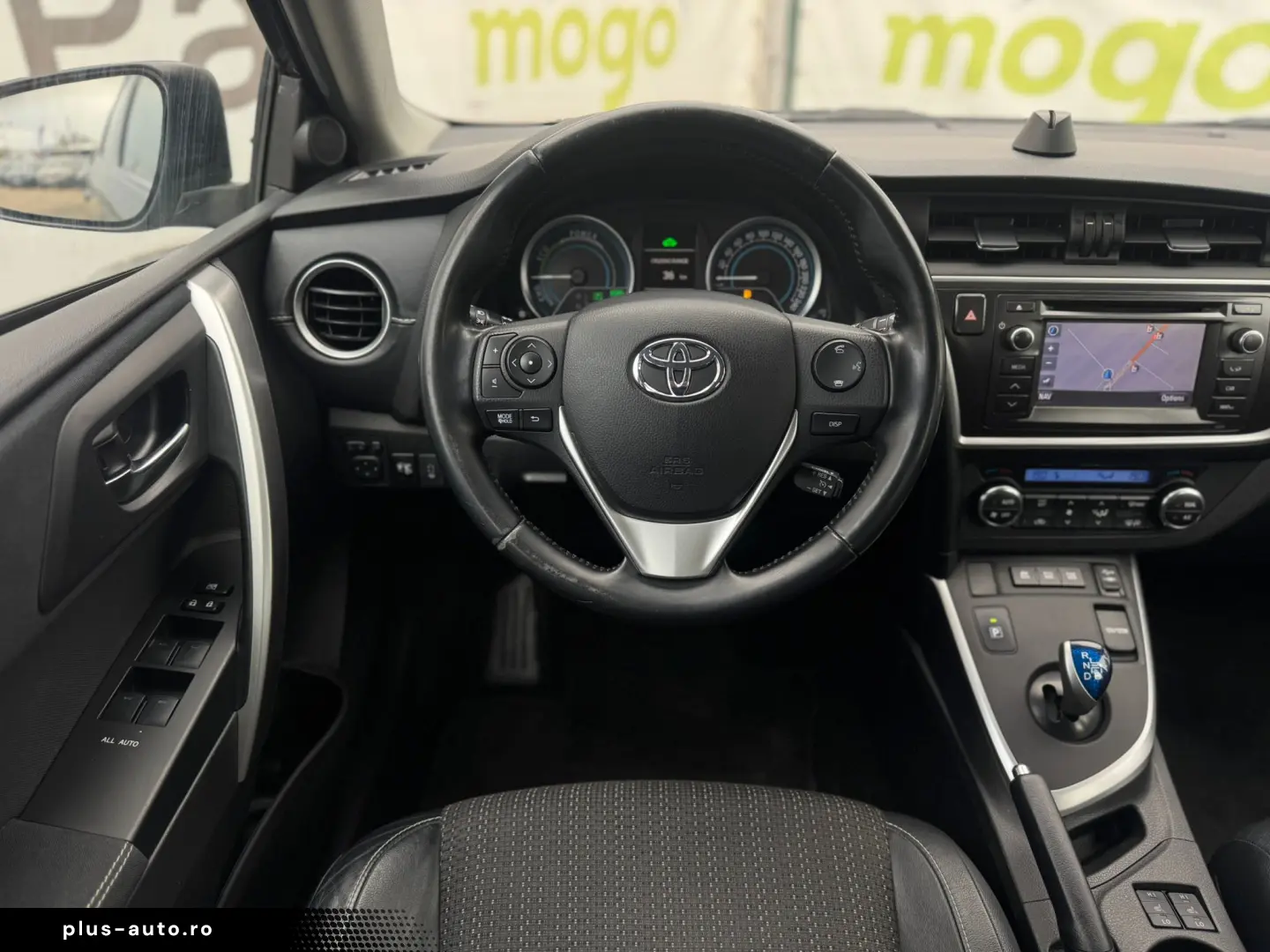 TOYOTA AURIS HYBRID