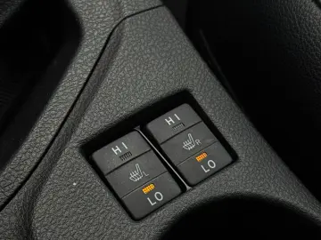 TOYOTA AURIS HYBRID