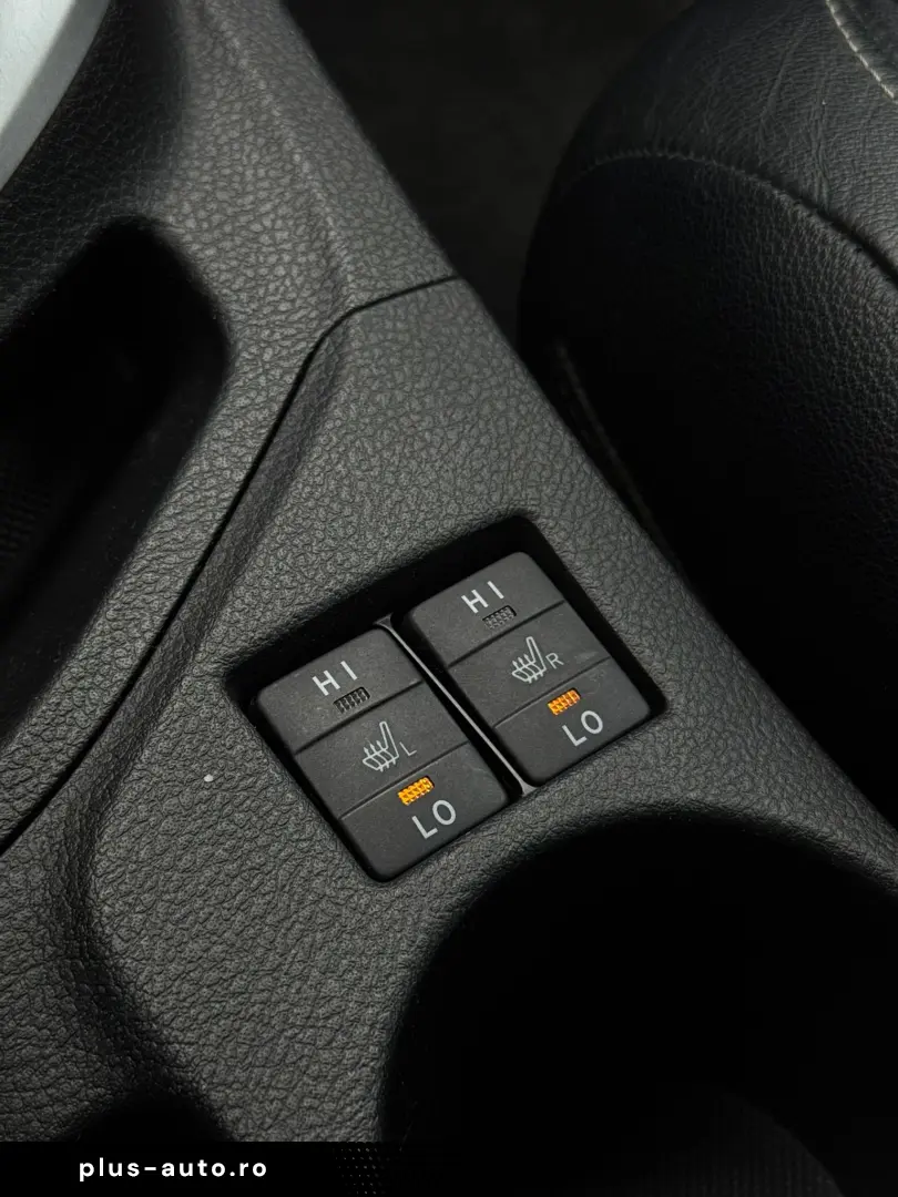 TOYOTA AURIS HYBRID