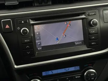 TOYOTA AURIS HYBRID