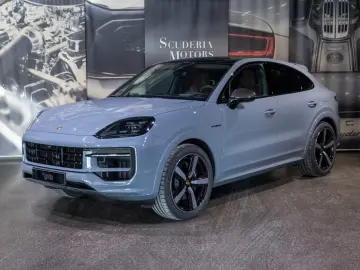 Porsche CAYENNE E-HYBRID COUPE BLACK EDITION