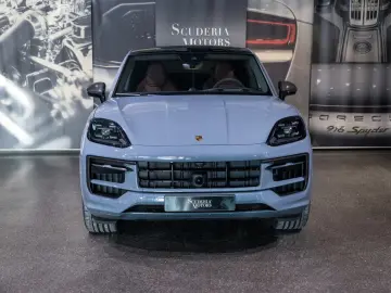 Porsche CAYENNE E-HYBRID COUPE BLACK EDITION