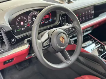 Porsche Cayenne Coupe Facelift MY26