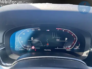 BMW 530 i xDrive M-Sport Touring AHK HUD StandHZG