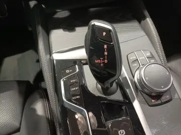 BMW 530d MHD xDrive M Sport Laser Navi CAM ACC SHZ