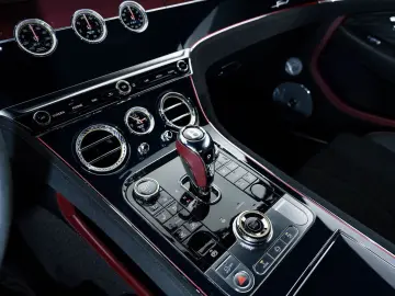 BENTLEY Continental GT Speed V8 Hybrid MJ2025