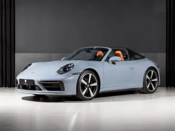 PORSCHE 992 Targa 4S  Heritage  BOSE  PDLS   Chrono  18w