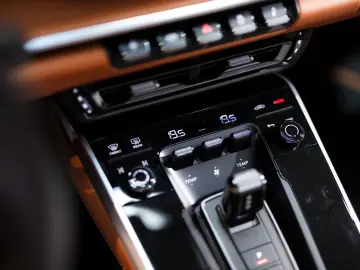 PORSCHE 992 Targa 4S  Heritage  BOSE  PDLS   Chrono  18w