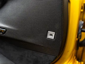 FERRARI SF90 Spider Full Carbon 4.0 V8 Carbon Seats