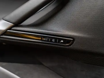FERRARI SF90 Spider Full Carbon 4.0 V8 Carbon Seats