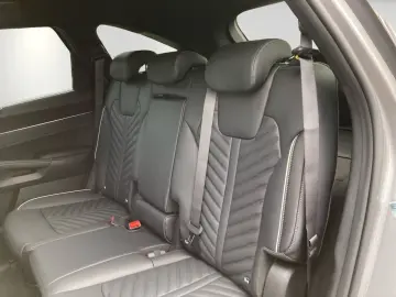 KIA Sorento 2.2 CRDi DCT AWD Platinum Vollausstattun