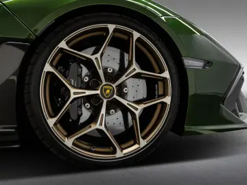 LAMBORGHINI Revuelto MY25  Ad Personam Full Carbon Full Assi
