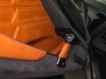 LAMBORGHINI Revuelto MY25  Ad Personam Full Carbon Full Assi
