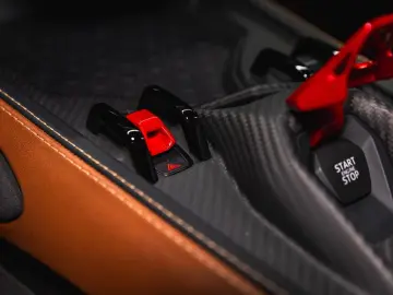 LAMBORGHINI Revuelto MY25  Ad Personam Full Carbon Full Assi