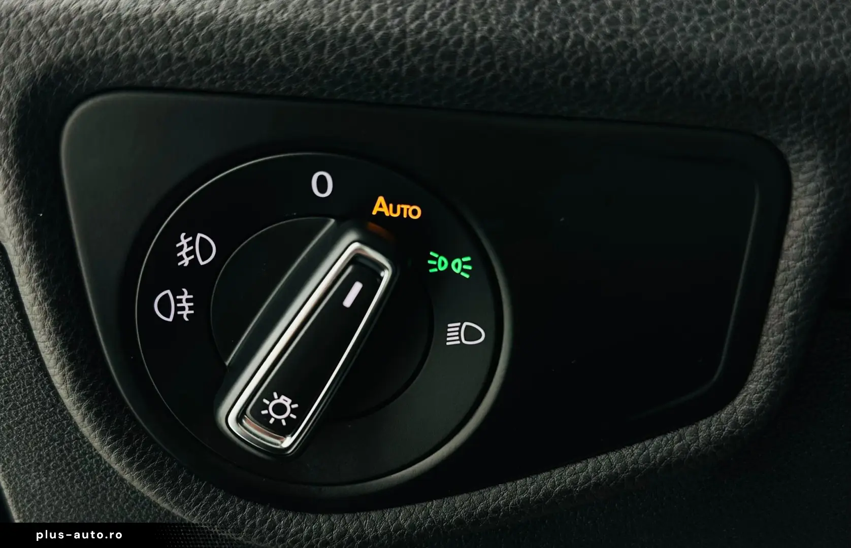 VOLKSWAGEN TOURAN 2019 1.6D E6 7 Locuri Garantie 12 Luni Rat