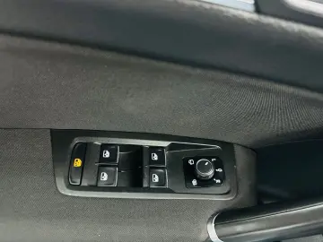 VOLKSWAGEN TOURAN 2019 1.6D E6 7 Locuri Garantie 12 Luni Rat