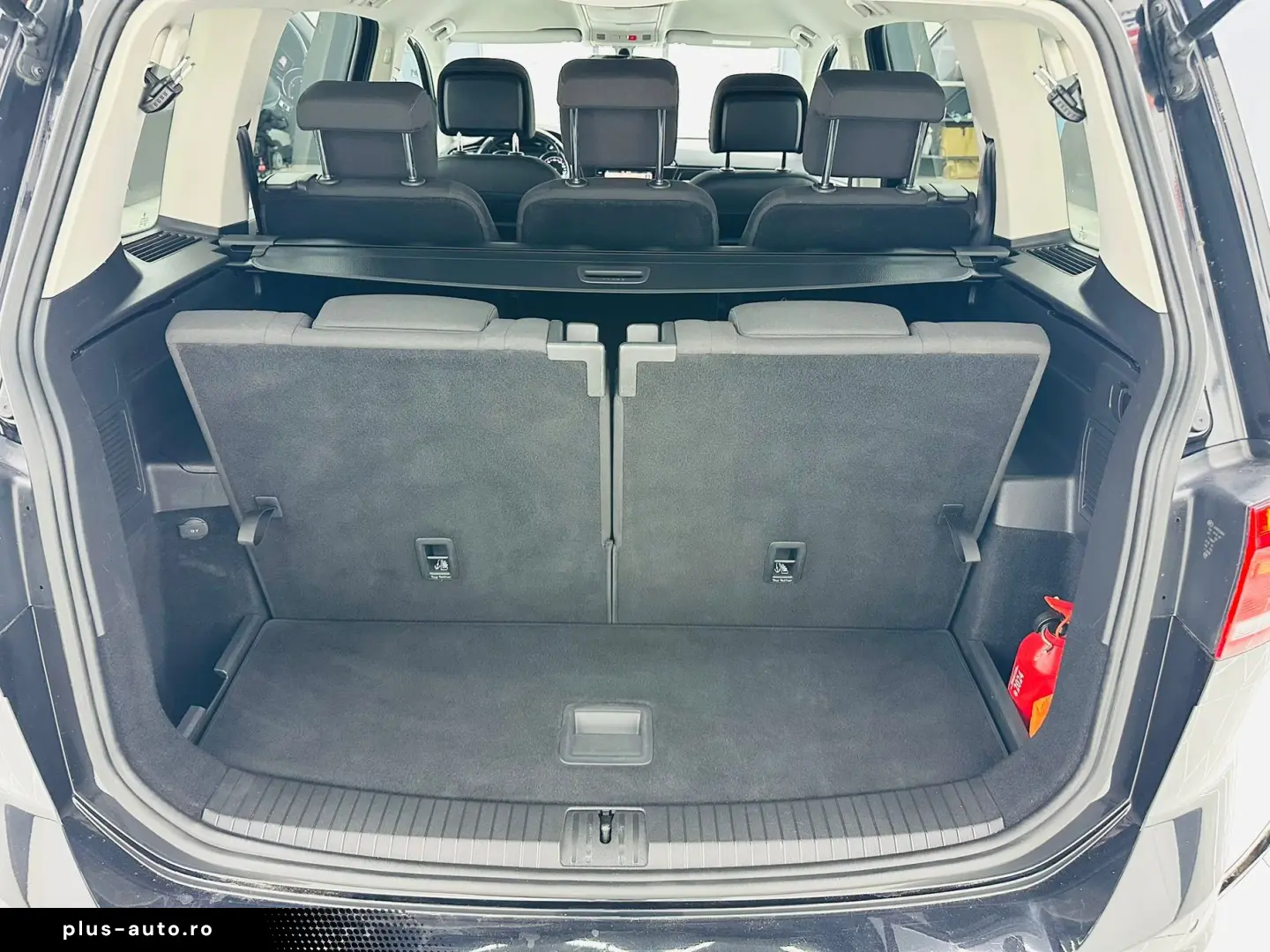 VOLKSWAGEN TOURAN 2019 1.6D E6 7 Locuri Garantie 12 Luni Rat