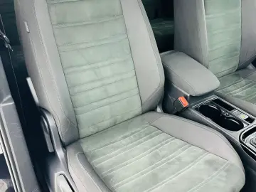 VOLKSWAGEN TOURAN 2019 1.6D E6 7 Locuri Garantie 12 Luni Rat