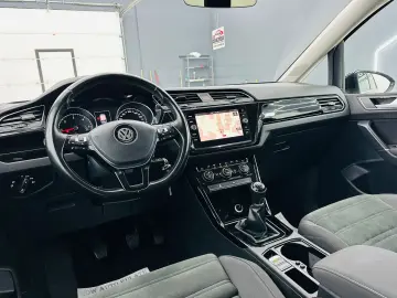 VOLKSWAGEN TOURAN 2019 1.6D E6 7 Locuri Garantie 12 Luni Rat