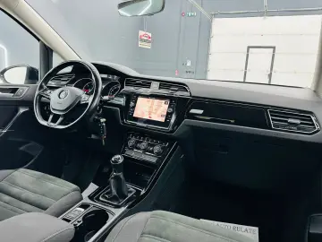 VOLKSWAGEN TOURAN 2019 1.6D E6 7 Locuri Garantie 12 Luni Rat
