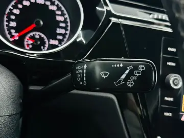VOLKSWAGEN TOURAN 2019 1.6D E6 7 Locuri Garantie 12 Luni Rat