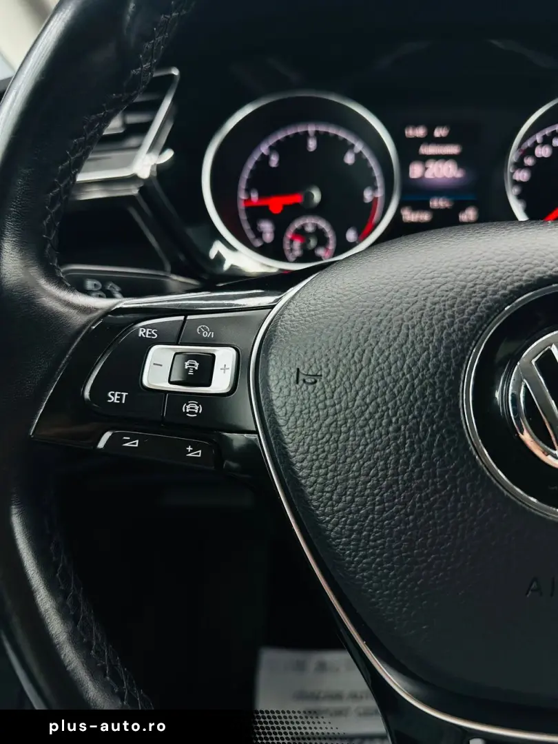 VOLKSWAGEN TOURAN 2019 1.6D E6 7 Locuri Garantie 12 Luni Rat