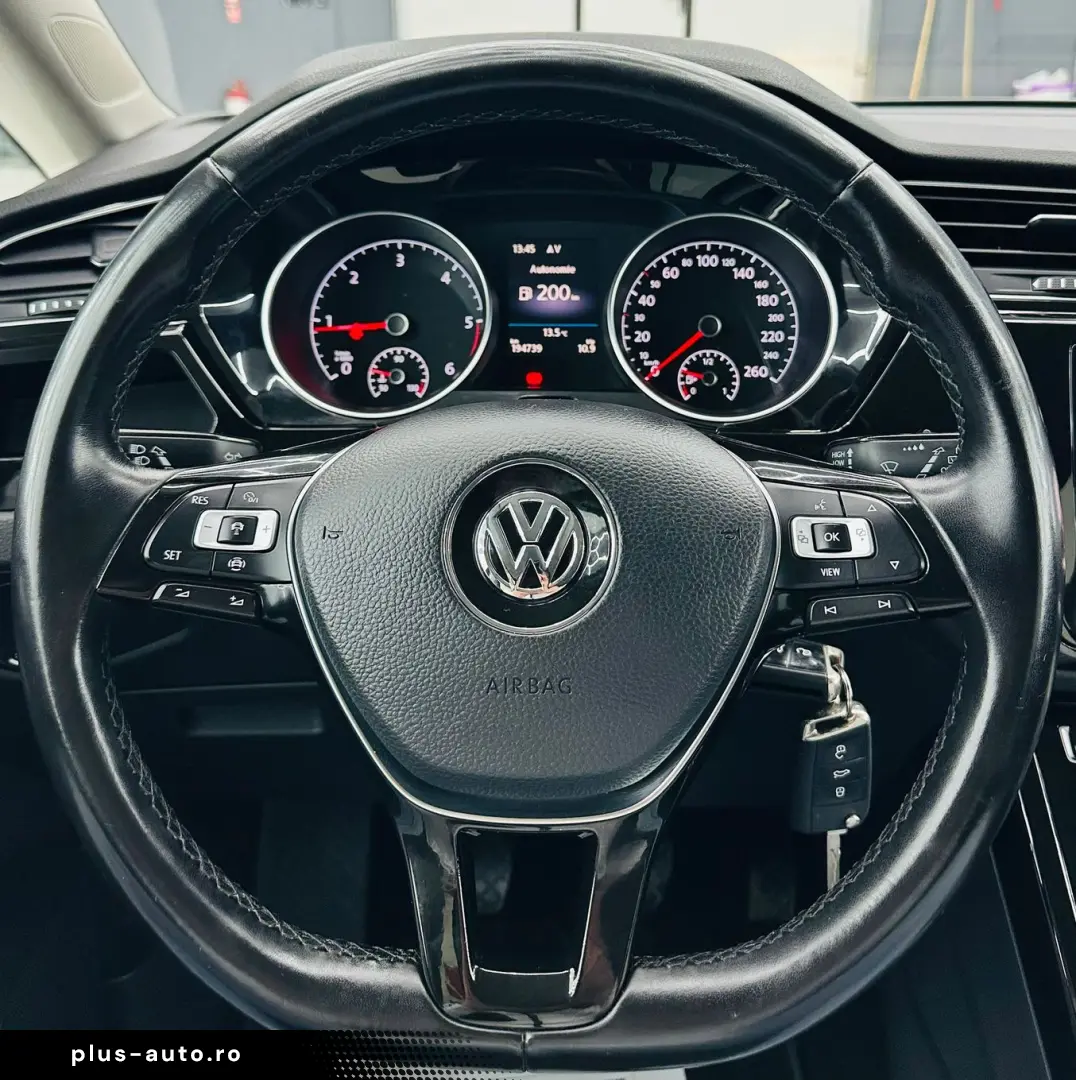 VOLKSWAGEN TOURAN 2019 1.6D E6 7 Locuri Garantie 12 Luni Rat