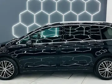 VOLKSWAGEN TOURAN 2019 1.6D E6 7 Locuri Garantie 12 Luni Rat