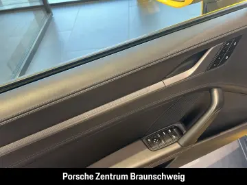 PORSCHE 992 911 Carrera 4S Cabrio HA-Lenkung Nachtsicht