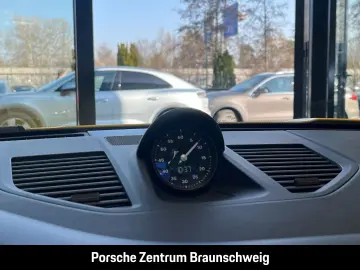 PORSCHE 992 911 Carrera 4S Cabrio HA-Lenkung Nachtsicht