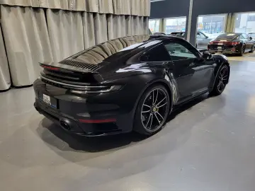 PORSCHE 992 Turbo S  TOP Ausstattung  Sport Chrono