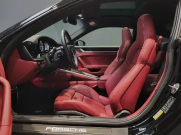 PORSCHE 992 Turbo S  TOP Ausstattung  Sport Chrono