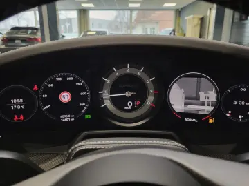 PORSCHE 992 Turbo S  TOP Ausstattung  Sport Chrono