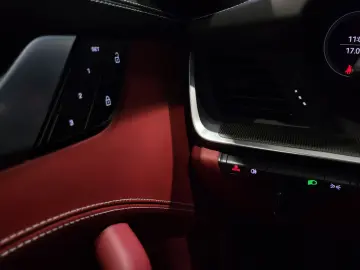 PORSCHE 992 Turbo S  TOP Ausstattung  Sport Chrono