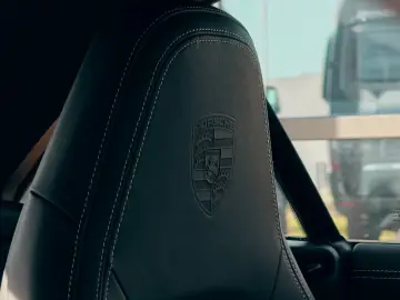 PORSCHE 911   992 TURBO CABRIOLET - AUS ERSTBESITZ