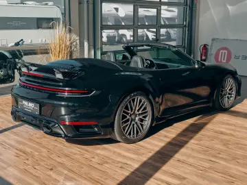 PORSCHE 911   992 TURBO CABRIOLET - AUS ERSTBESITZ