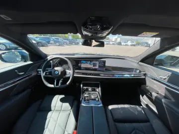 BMW 740 d xDrive M Sport VOLLAUSSTATTUNG