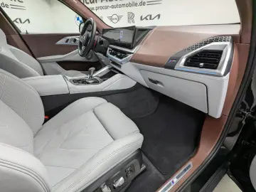 BMW XM B&W DA Prof Massage AHK 23''