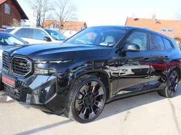 BMW XM