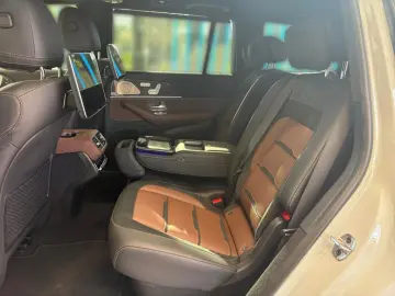 MERCEDES-BENZ GLS 63 AMG 4M  AMG AMBIENTE DISTRO MEMORY MBUX