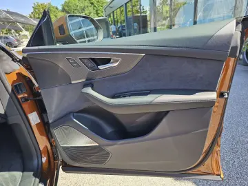 AUDI RSQ8 quattro Audi exclusive IPANEMABRAUN  FULL