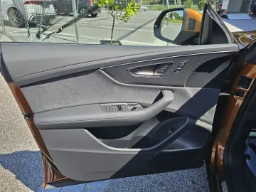 AUDI RSQ8 quattro Audi exclusive IPANEMABRAUN  FULL