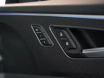 AUDI RSQ8 q.  SOFORT Dynamic Keramik  23 YIDO S-AGA