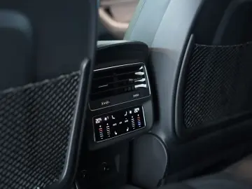 AUDI RSQ8 q.  SOFORT Dynamic Keramik  23 YIDO S-AGA