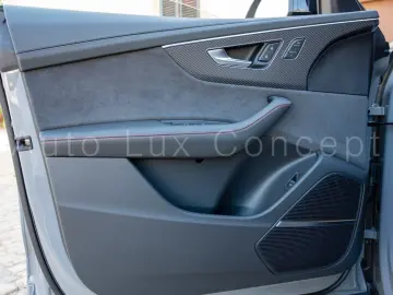 AUDI RSQ8 RS-Design RS-Dynamik  Stdhzg RS-Essentials