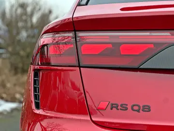 AUDI RSQ8 performance 2xCARBON KERAMIK HUD NIGHT OLED
