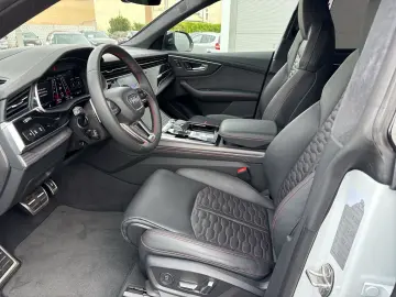 AUDI RSQ8 KERAMIK DYNAMIK  305KM H PANO STANDHZG 23