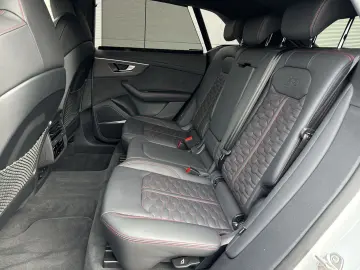 AUDI RSQ8 KERAMIK DYNAMIK  305KM H PANO STANDHZG 23