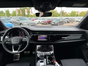 AUDI RSQ8 KERAMIK DYNAMIK  305KM H PANO STANDHZG 23