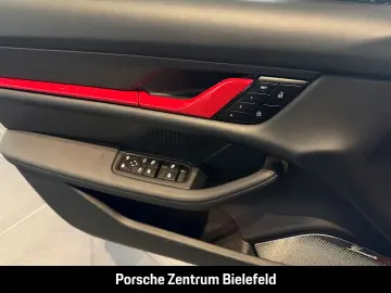 PORSCHE Taycan Turbo S Active-Ride PCCB InnoDrive Head-u